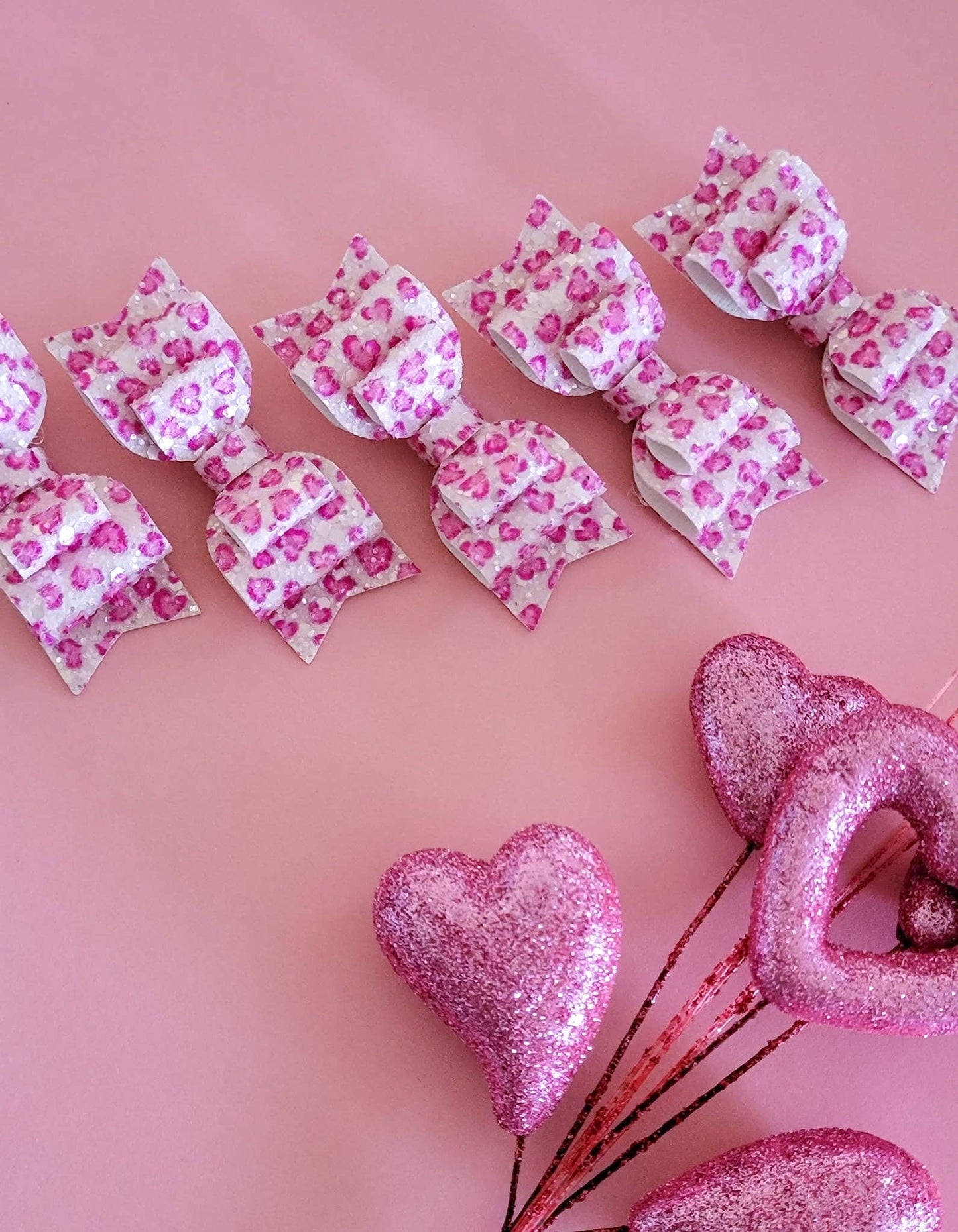 Small Blair Bow-V-Day Leopard Heart Glitter