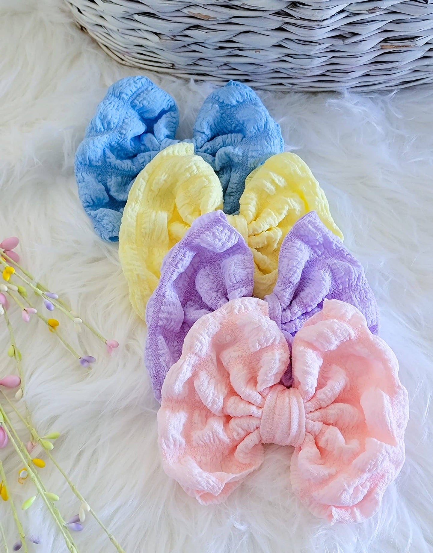 Fluffy Savannah Bow-Lavender
