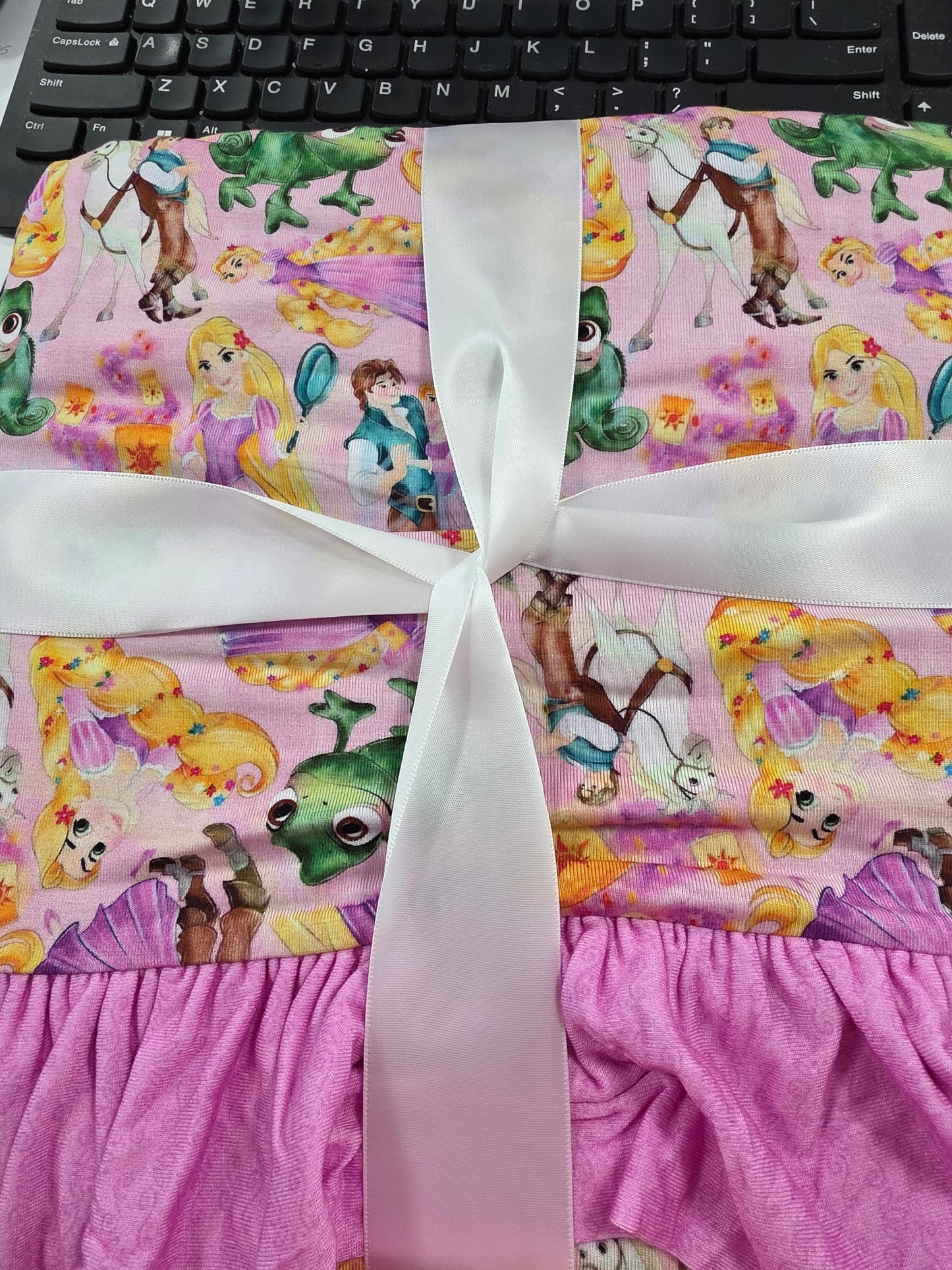 Tangled Bamboo Ruffle Blanket