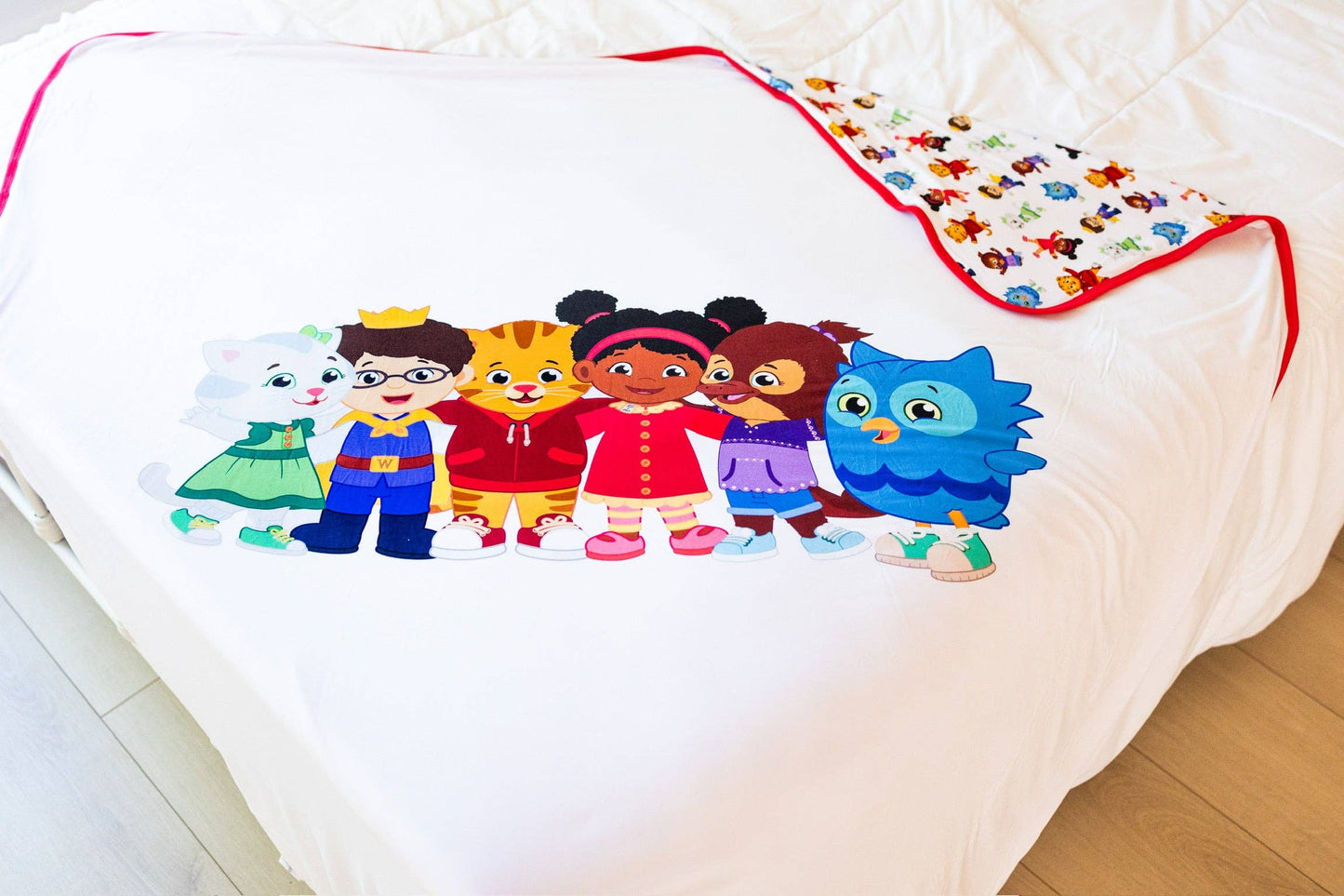 Daniel Tiger Core Snuggle Bamboo Blanket