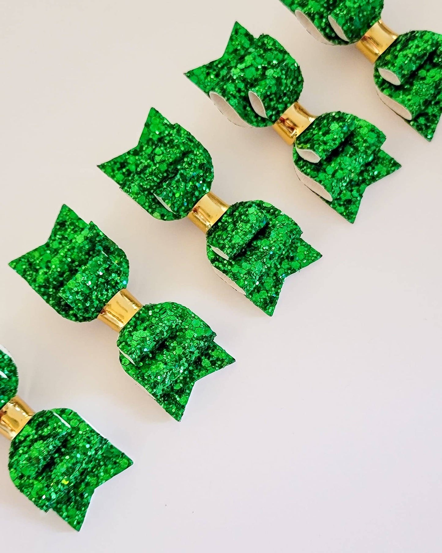 Small Blair Bow-Shamrock Green Glitter