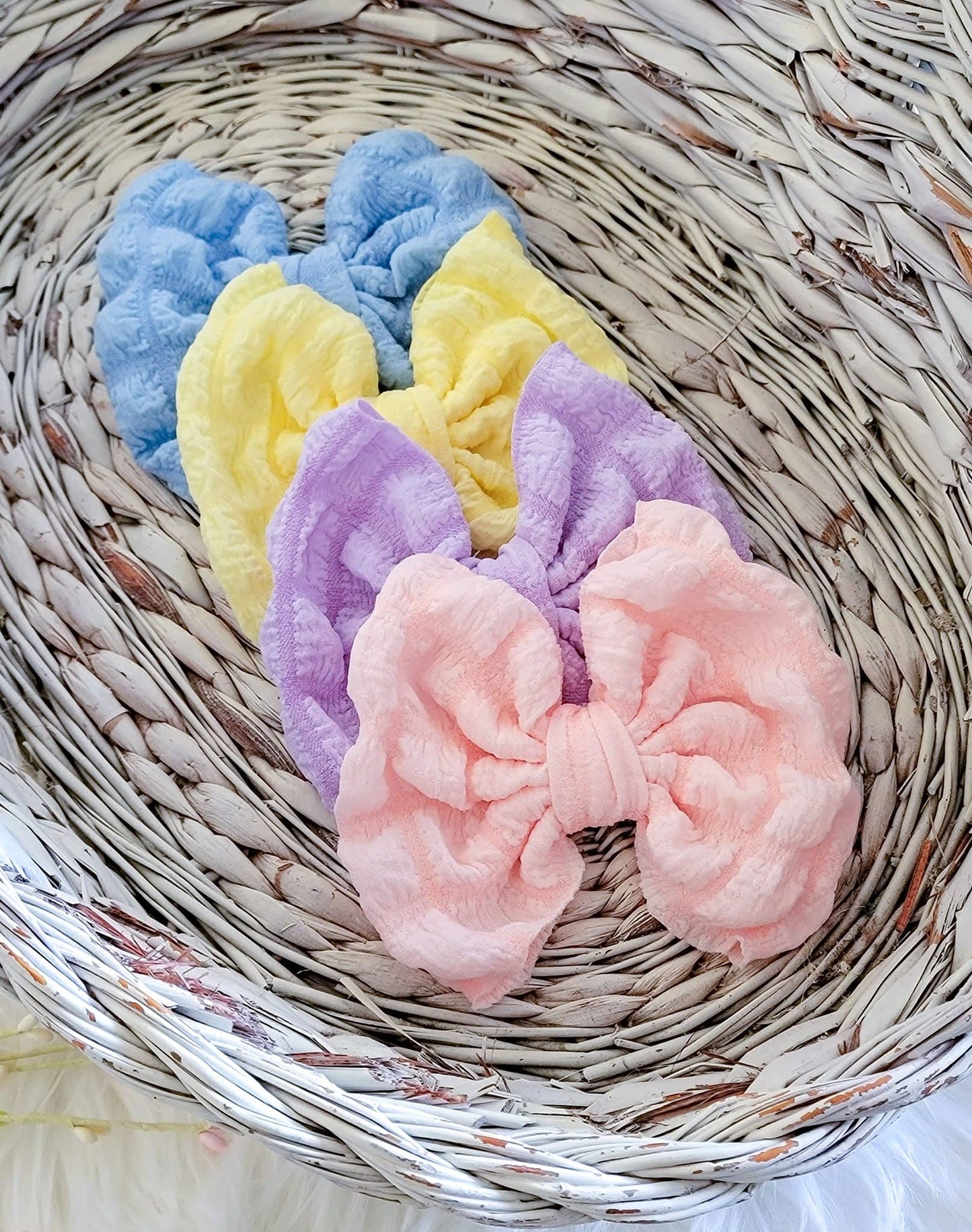 Fluffy Savannah Bow-Lavender