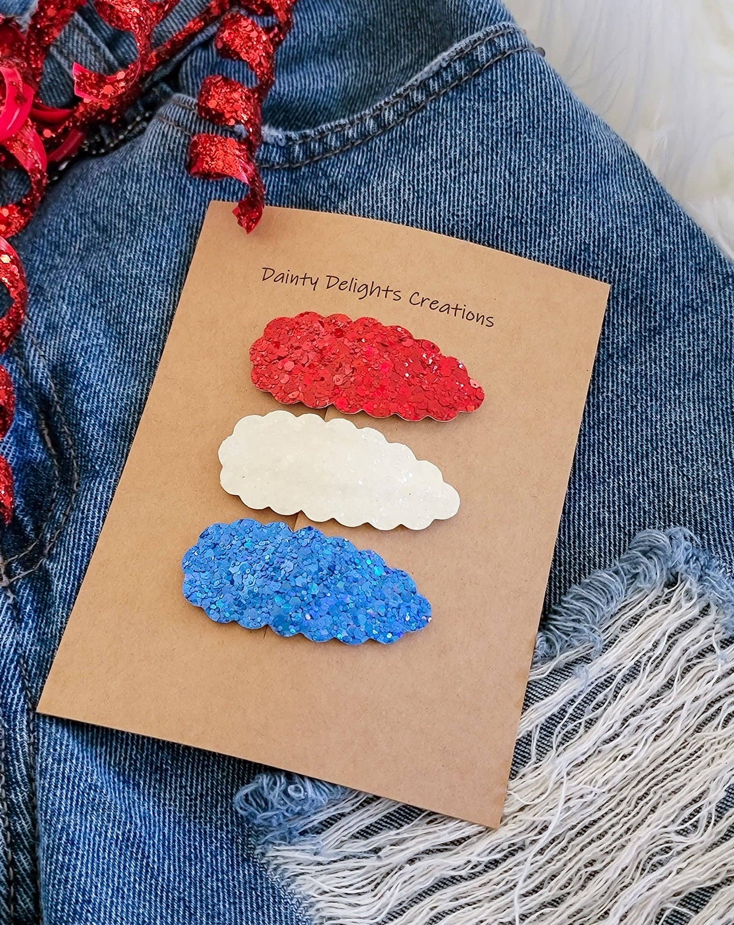 Red, White, & Boom 2.5" Scallop Oval Snap Clip 3 pk
